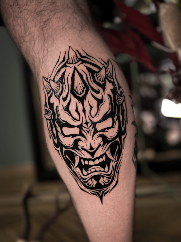 tatuarz meski - diable, noga