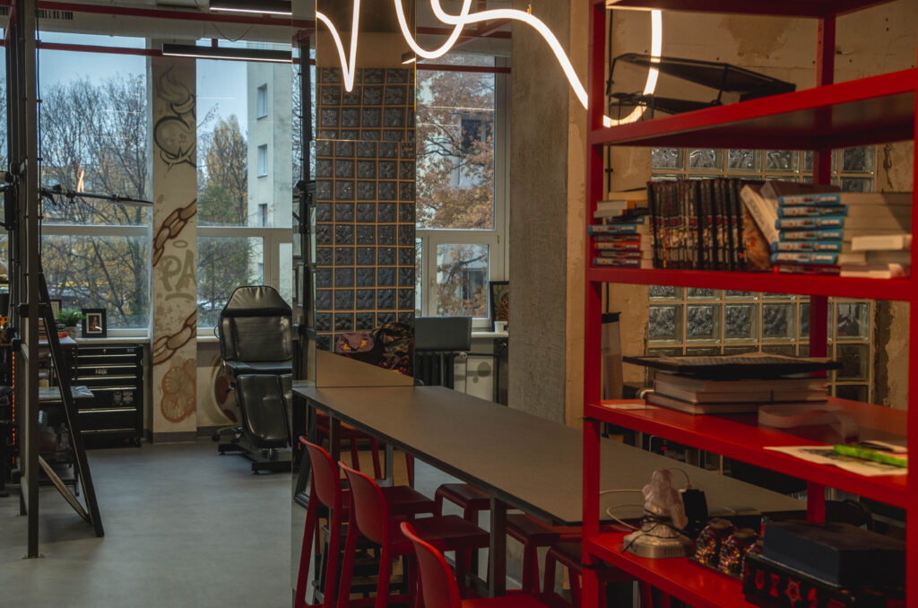 studio tatuażu Warszawa – tatuaże artystyczne i symboliczne Mateusz Zieliński - tatuarz custom