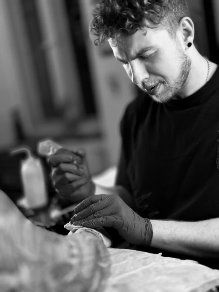 tatuaz na ramie warszawa - rekaw